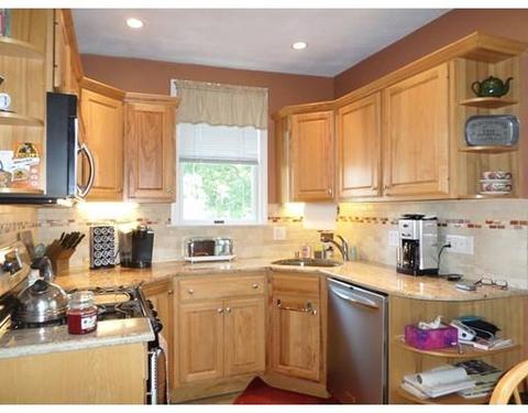 7 Baker Rd, Everett, MA 02149 photo 5