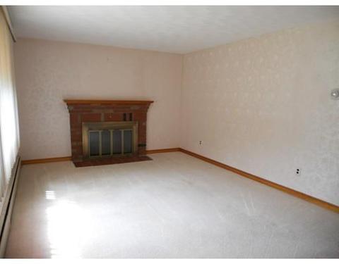 2 Irving Dr, Walpole, MA 02081 photo 3