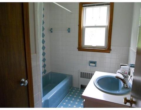2 Irving Dr, Walpole, MA 02081 photo 9