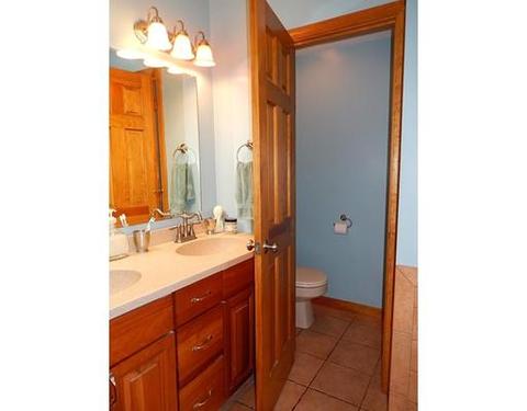 3 Roe Ln, Millbury, MA 01527 photo 15