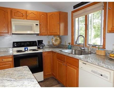 3 Roe Ln, Millbury, MA 01527 photo 7