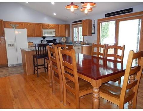 3 Roe Ln, Millbury, MA 01527 photo 8