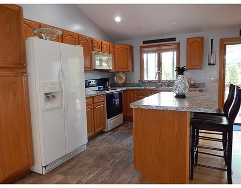 3 Roe Ln, Millbury, MA 01527 photo 6