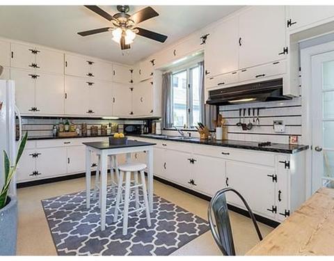 28 County Rd, Everett, MA 02149 photo 6