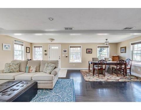19 E St, Hull, MA 02045 photo 3