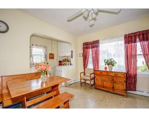 11 Grant St, Maynard, MA 01754 photo 4