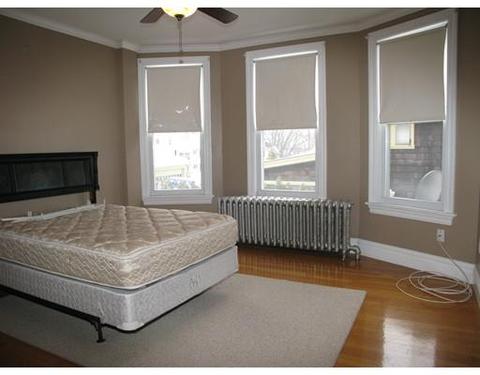 377 Middle, Fall River, MA 02724 photo 9