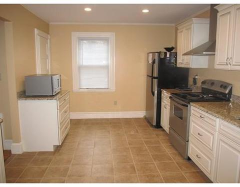 68 Elliot St, Danvers, MA 01923 photo 4