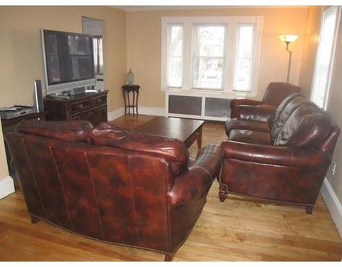 68 Elliot St, Danvers, MA 01923 photo 2