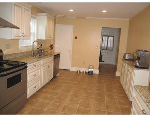68 Elliot St, Danvers, MA 01923 photo 5