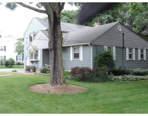 8 Ellen Rd, Stoneham, MA 02180 photo 2