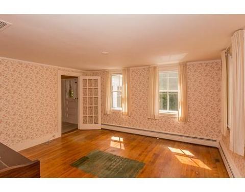 11 Chapel St, Ashburnham, MA 01430 photo 5