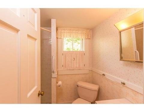 11 Chapel St, Ashburnham, MA 01430 photo 6