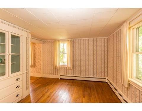 11 Chapel St, Ashburnham, MA 01430 photo 4