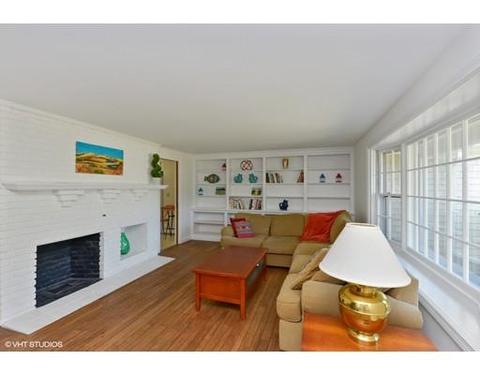 95 Coach Ln, Barnstable, MA 02630 photo 2