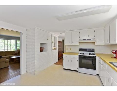 95 Coach Ln, Barnstable, MA 02630 photo 6
