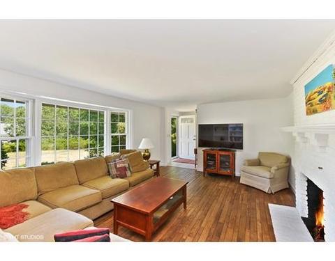 95 Coach Ln, Barnstable, MA 02630 photo 3