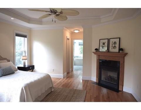 32 Canterbury St, Hingham, MA 02043 photo 2