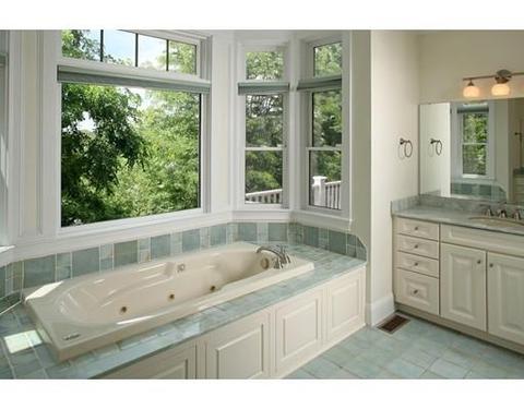 32 Canterbury St, Hingham, MA 02043 photo 3