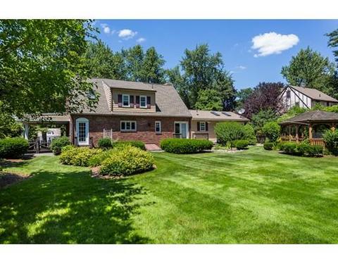 85 Shefford St, Springfield, MA 01107 photo 3