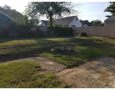 62 Pheland St, Springfield, MA 01109 photo 3