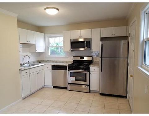 62 Pheland St, Springfield, MA 01109 photo 4