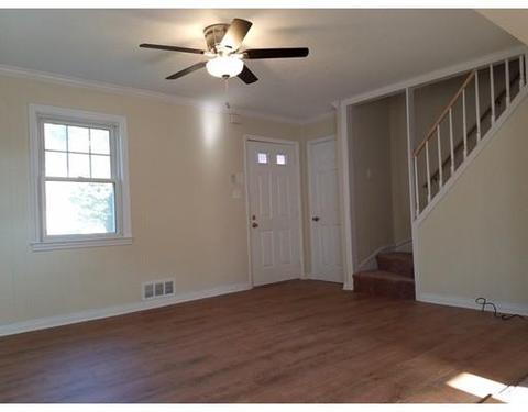 62 Pheland St, Springfield, MA 01109 photo 8