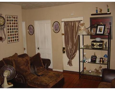 21 Pleasant St, Upton, MA 01568 photo 7