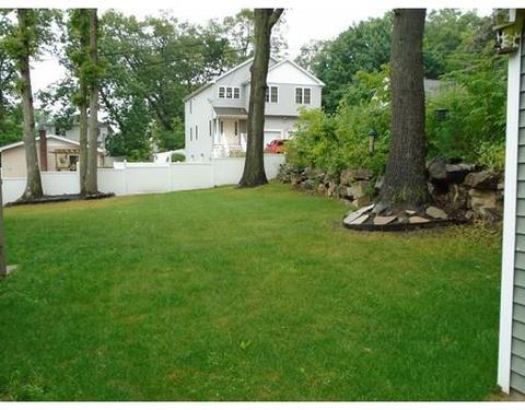 135 Commonwealth Ave, Worcester, MA 01604 photo 17