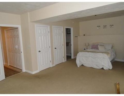 135 Commonwealth Ave, Worcester, MA 01604 photo 12