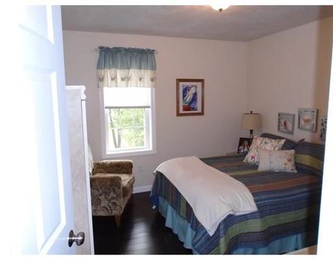 135 Commonwealth Ave, Worcester, MA 01604 photo 9
