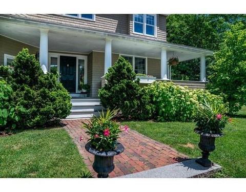 4 Chanticleer Dr, Beverly, MA 01915 photo 4