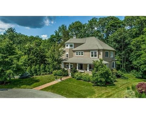 4 Chanticleer Dr, Beverly, MA 01915 photo 2
