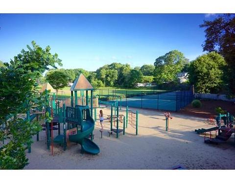 4 Chanticleer Dr, Beverly, MA 01915 photo 27