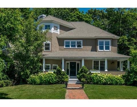 4 Chanticleer Dr, Beverly, MA 01915 photo 1