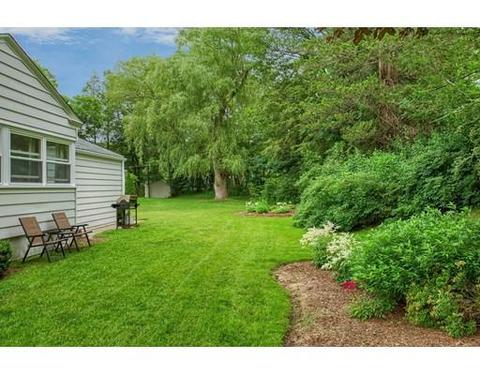 39 Ellis Dr, Worcester, MA 01609 photo 7