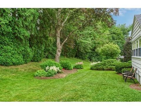 39 Ellis Dr, Worcester, MA 01609 photo 5