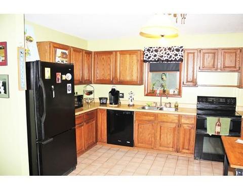 16 Corey Rd, Ashburnham, MA 01430 photo 5