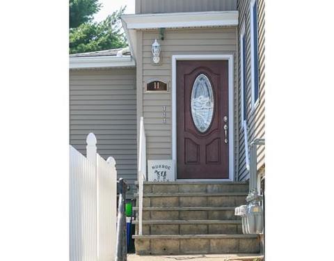 11 Choate St, Fall River, MA 02723 photo 4
