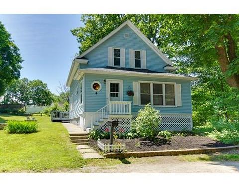 4 Teddy Rd, Worcester, MA 01603 photo 1