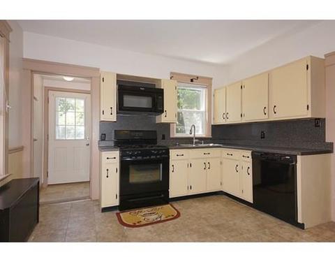 4 Teddy Rd, Worcester, MA 01603 photo 5