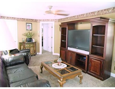 43 Beaufort Cir, Springfield, MA 01104 photo 14