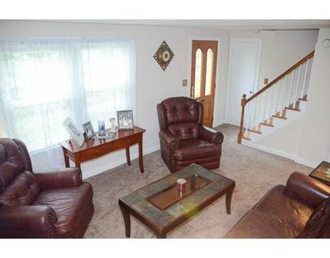43 Beaufort Cir, Springfield, MA 01104 photo 5