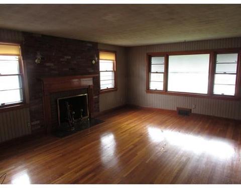 277 El Paso St, Springfield, MA 01104 photo 11
