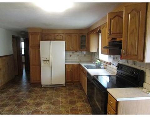 277 El Paso St, Springfield, MA 01104 photo 10