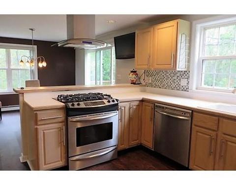 32 Carleton Dr, Mashpee, MA 02649 photo 5