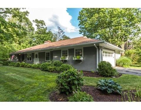 52 Neptune St, Beverly, MA 01915 photo 2