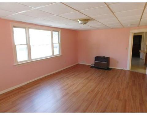 87 Arthur St, Worcester, MA 01604 photo 8
