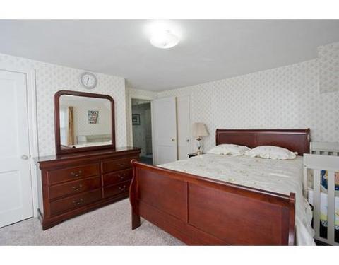 32 Rathbun St, Springfield, MA 01104 photo 16