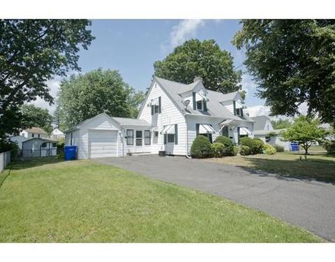 32 Rathbun St, Springfield, MA 01104 photo 3